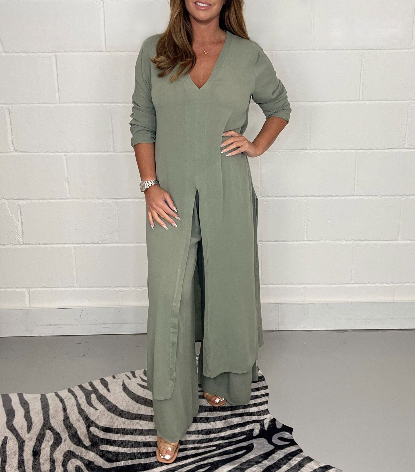 Costume deux pièces décontracté avec haut long et pantalon assorti Vert