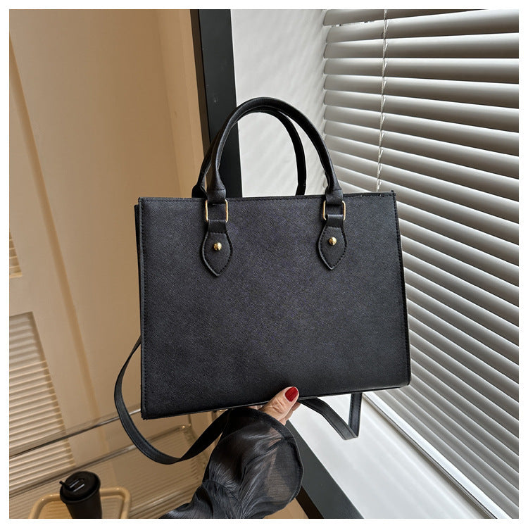 Sac À Main Élégant et Pratique Noir